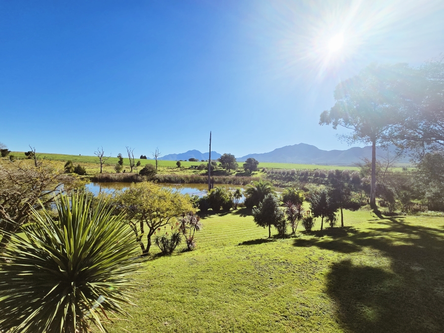 18 Bedroom Property for Sale in Geelhoutboom AH Western Cape